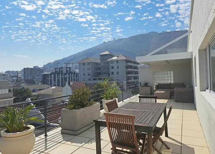 404 - Top Floor Holiday Apartment With Inverter
