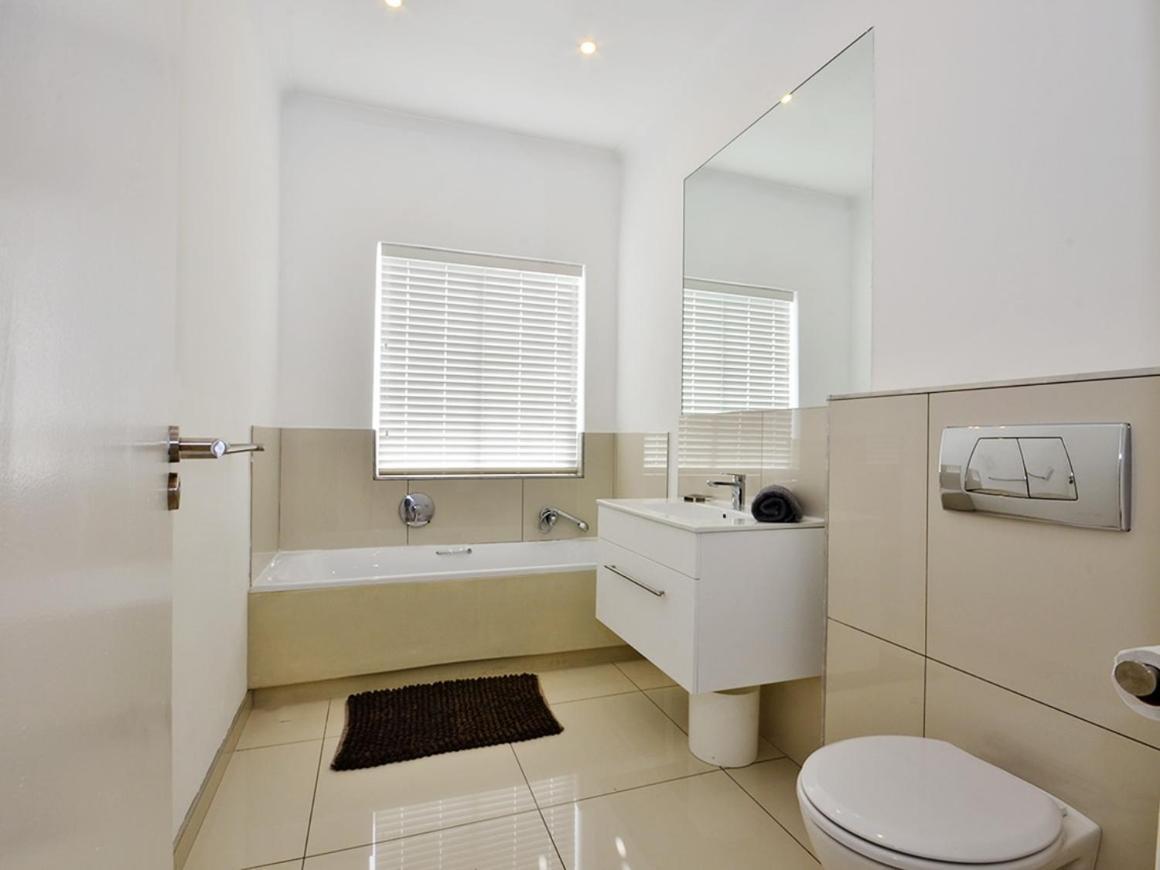404 - Floor With Inverter * Cape Town